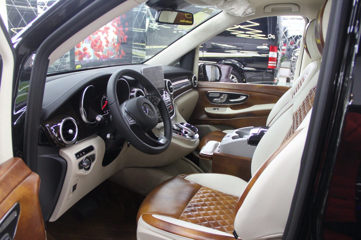 奔驰Vclass图片 vclass 220多重