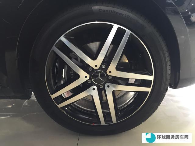 高清实拍-奔驰V-CLASS V260商务车