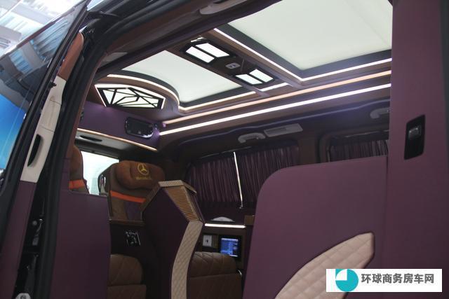 高清实拍-奔驰V-CLASS V260商务车
