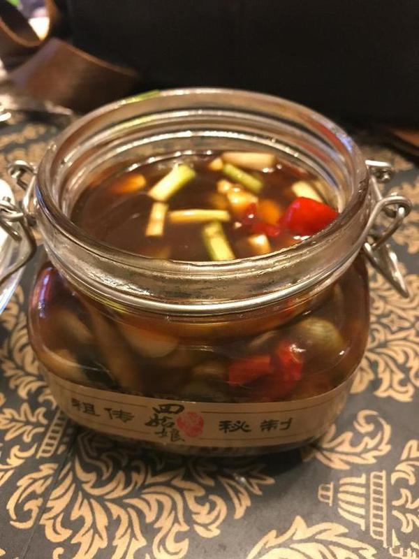 奔驰GLC拖着量子拖挂房车去潇洒自在