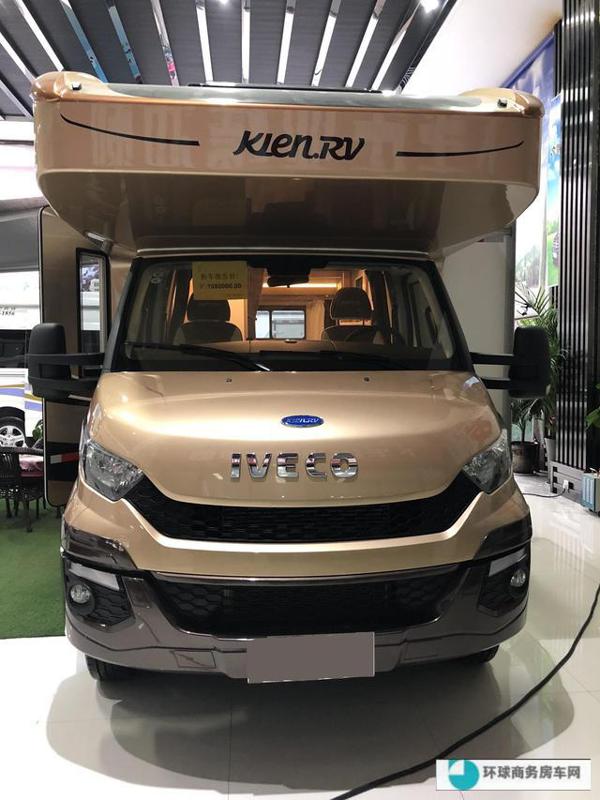 进口依维柯双拓展房车 给你移动五星级度假酒店的感受