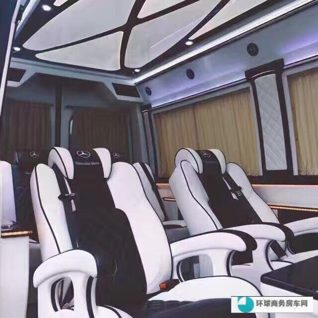 2017款奔驰斯宾特豪华商务房车 老板谈生意不再需要去办公室
