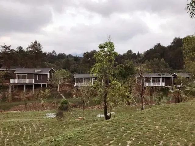 中国最美房车营地 露营专用房车
