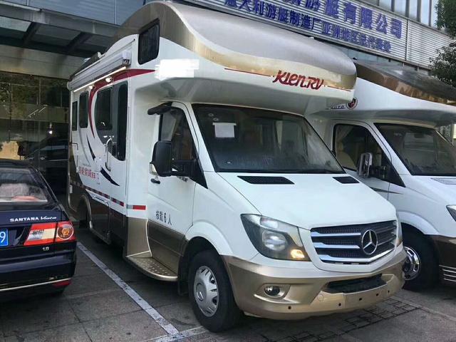 这么大的车竟然上蓝牌18款奔驰凯伦宾威房车