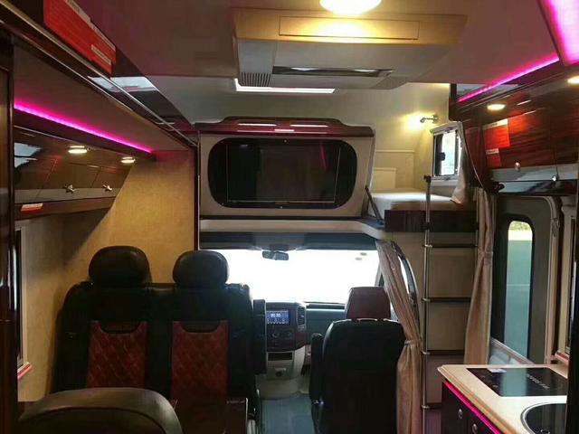 凯伦宾威18款进口房车 真皮座椅全新升级版