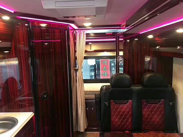 凯伦宾威18款进口房车 真皮座椅全新升级版