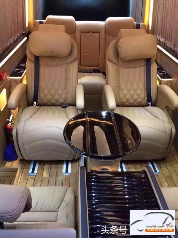 2018款奔驰斯宾特房车 豪华商务车标配司机