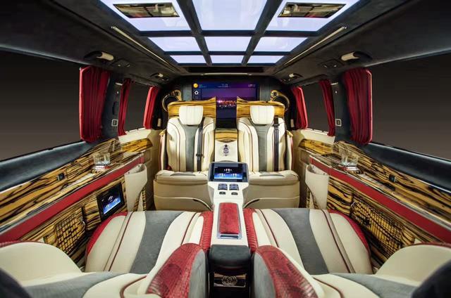 17款奔驰V260 七座豪华商务车 VCLASS