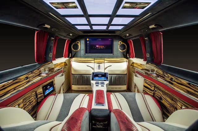 17款奔驰V260 七座豪华商务车 VCLASS