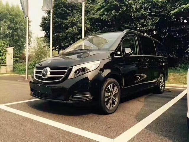 17款奔驰V260 七座豪华商务车 VCLASS