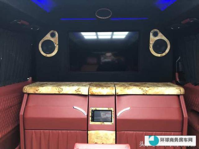 国产顶级奔驰威霆商务车4+2配置 高端大气平民价格