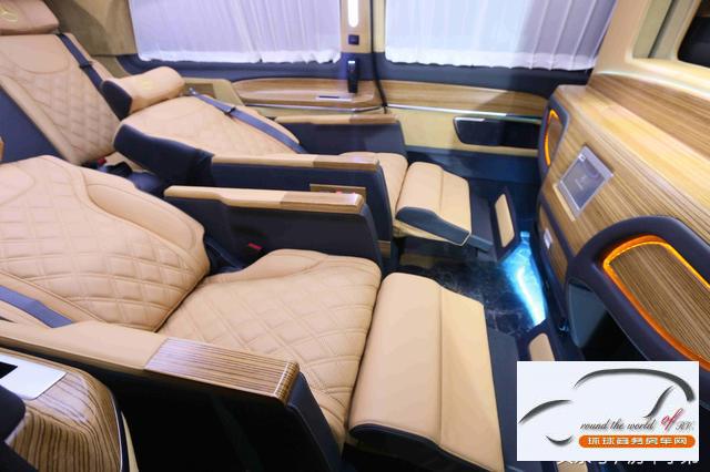 国产奔驰改装商务车 V260L房车上海展厅现车