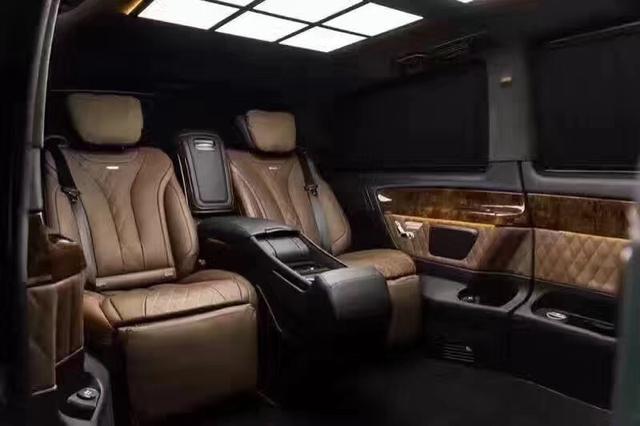奔驰v260升级商务内饰 进口房车 现车优惠