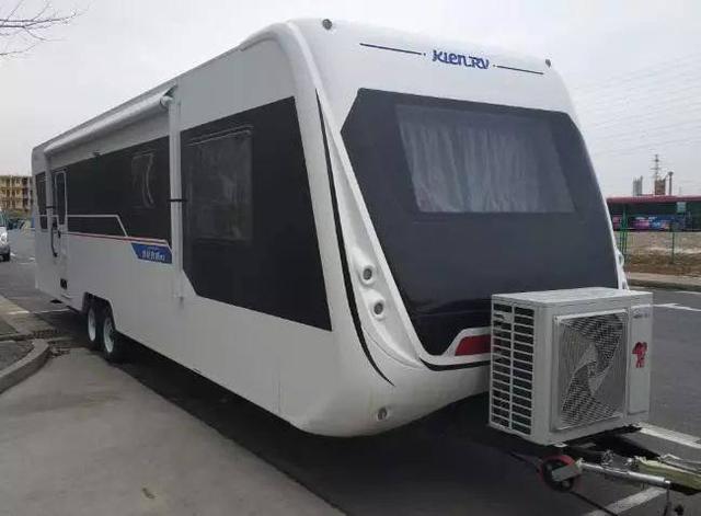 凯伦宾威营地房车 内饰设计温馨舒适 现车