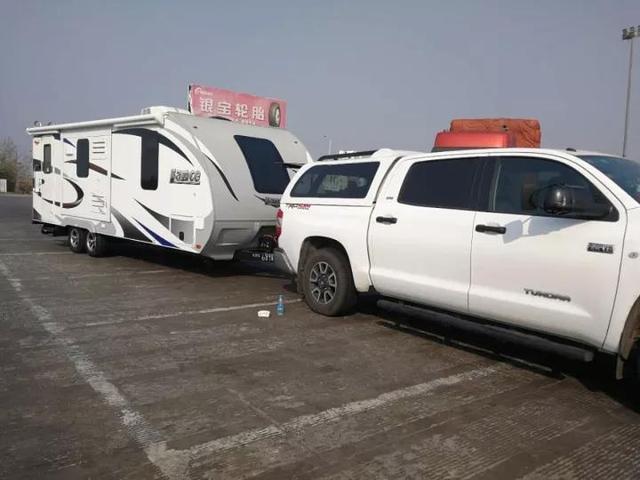 美国进口拖挂式房车 双拓展舱超级洋气 现车