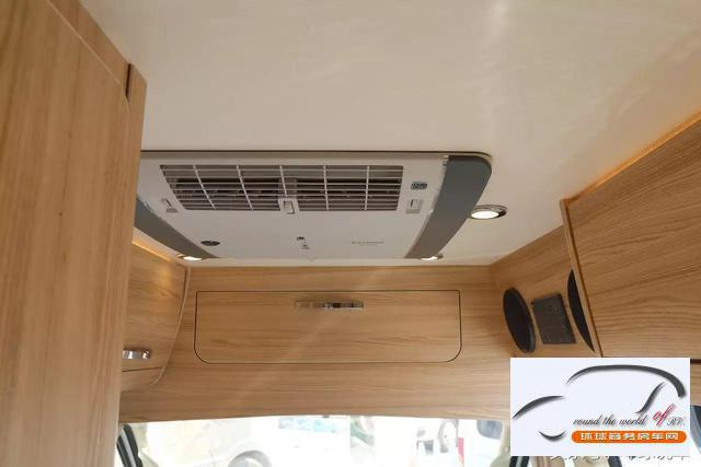 国产大通RV80商旅型旅居房车 五一出行首选