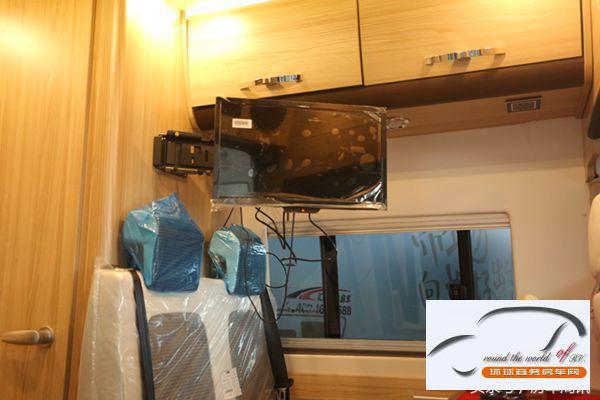 上汽大通出品的RV80自行式B型房车 五一特惠 灵活停车